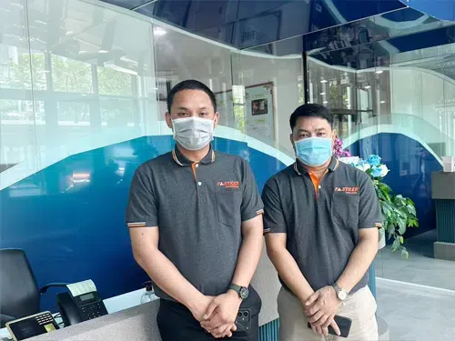 พนักงานทำความสะอาดประจำบริษัท