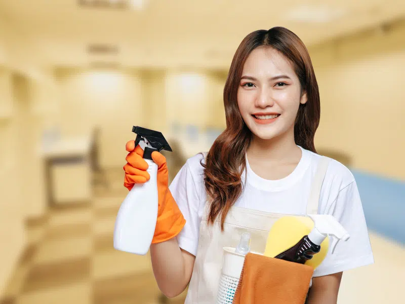 พนักงานทำความสะอาดประจำบ้าน