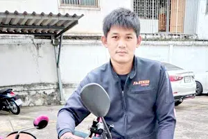 พนักงานส่งเอกสาร 20